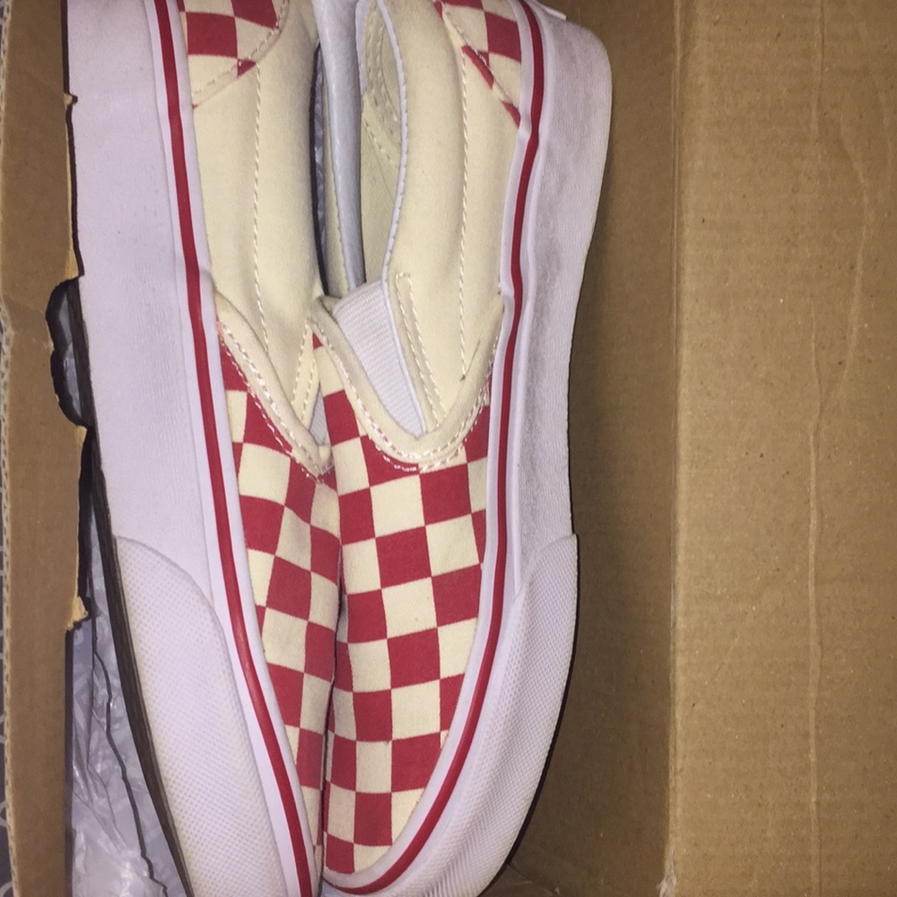 Red checkered vans (authentic)